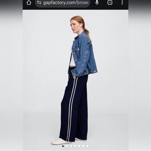 GAP Linen Navy Pants with White Side Stripe